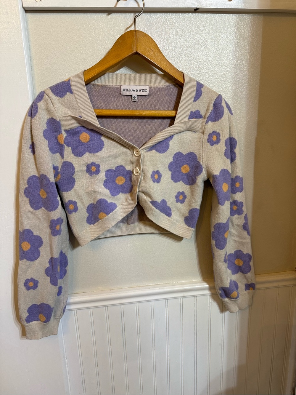 Willow & Wind Cream Cropped Cardigan with Lavender Floral Print